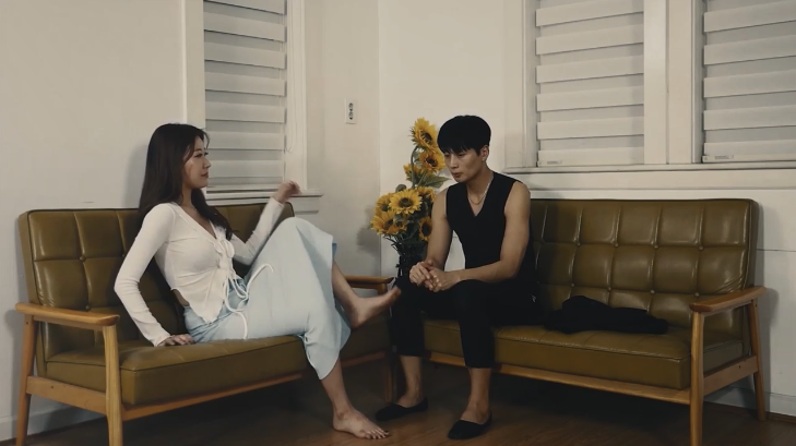 Hợp đồng ngoại tình với dìm